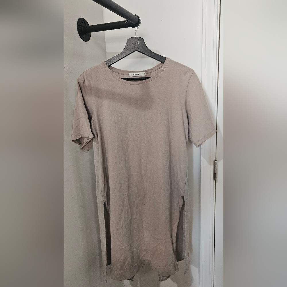 Mod Ref Side Slit Tunic Top